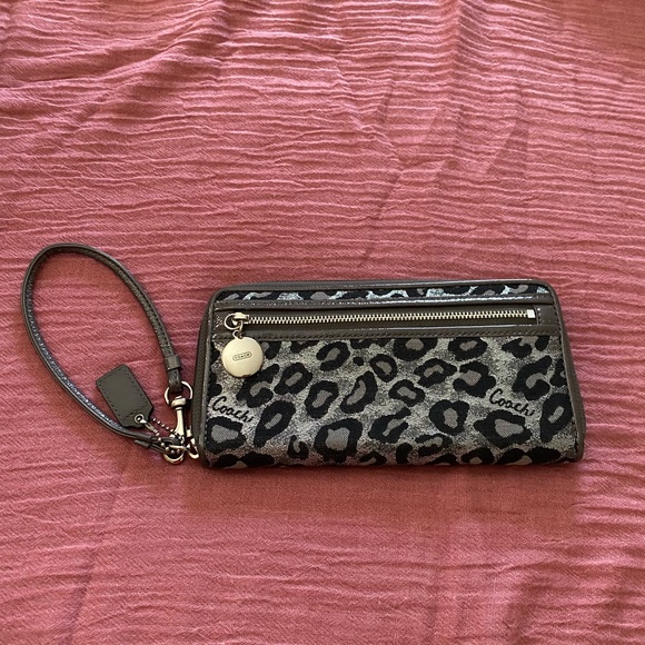 Coach Wallet - Picture 8 of 8